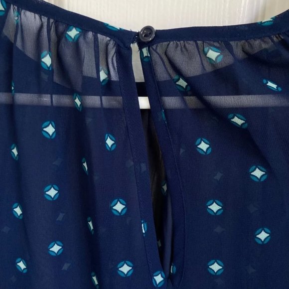 Old Navy sheer navy and turquoise patterned blouse - Picture 4 of 5